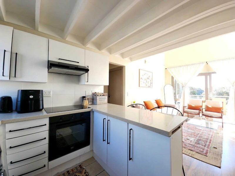 Modern 1-Bedroom Loft Apartment with Double Balcony & Scenic Views – Lonehill Versatile Loft | Prime Location - Photo 7