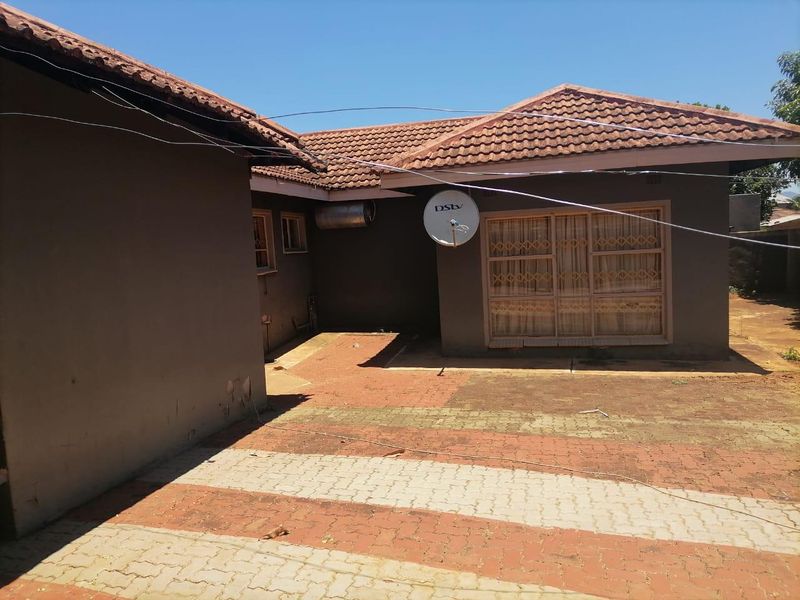 Ready for moving in - Photo 2