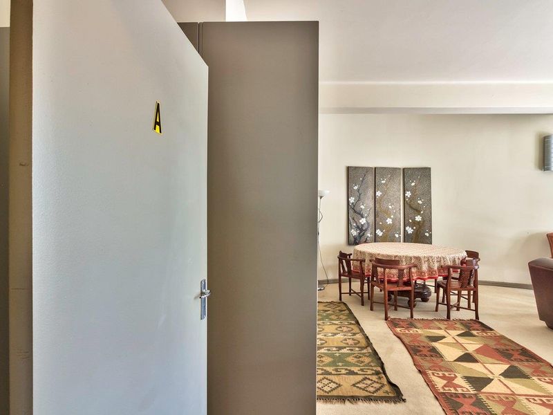 Dual-Unit Art Deco Investment in Cape Town CBD – Own a Piece of History - Photo 4