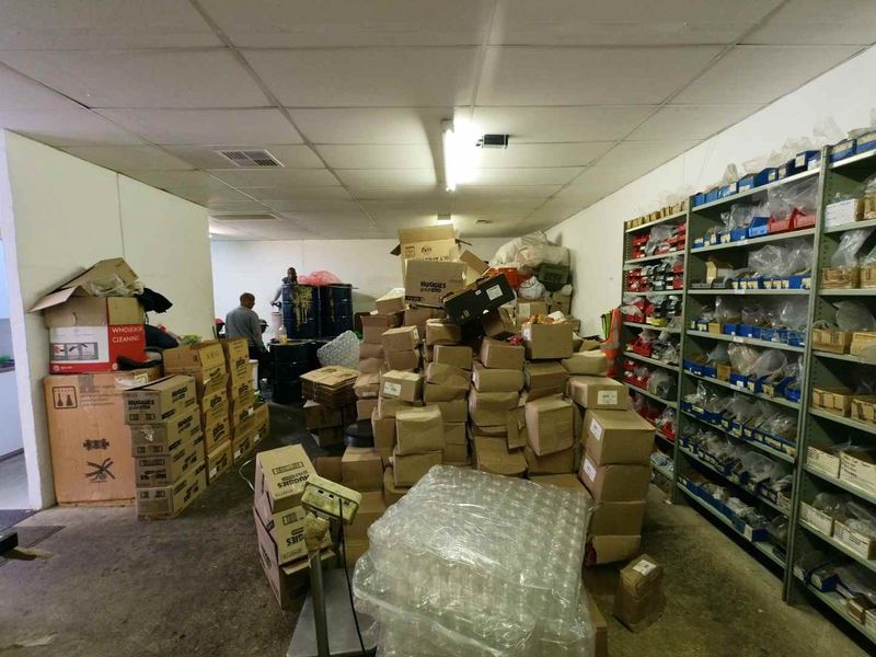 FOR LEASE - STORAGE & OFFICE - Photo 10