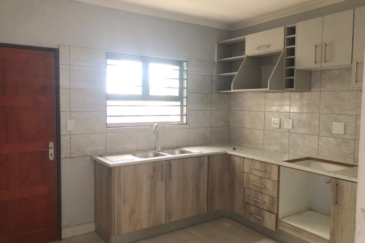 Brand new house for sale - Photo 2