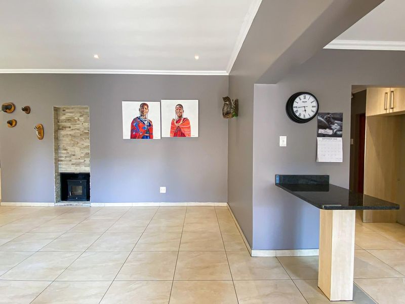 Exquisite Facebrick Cluster, Only 4 in complex! - Photo 6