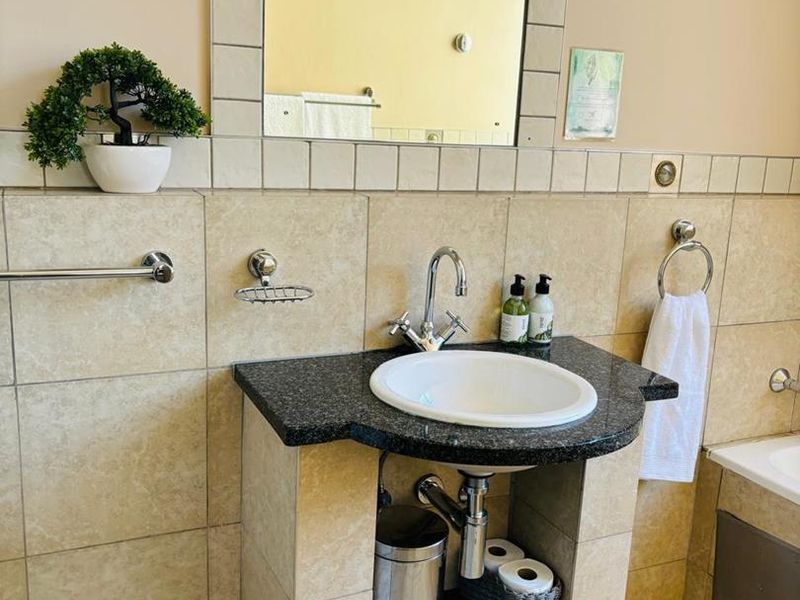 1 BEDROOM APARTMENT FOR SALE IN MARSHALLTOWN - Photo 10