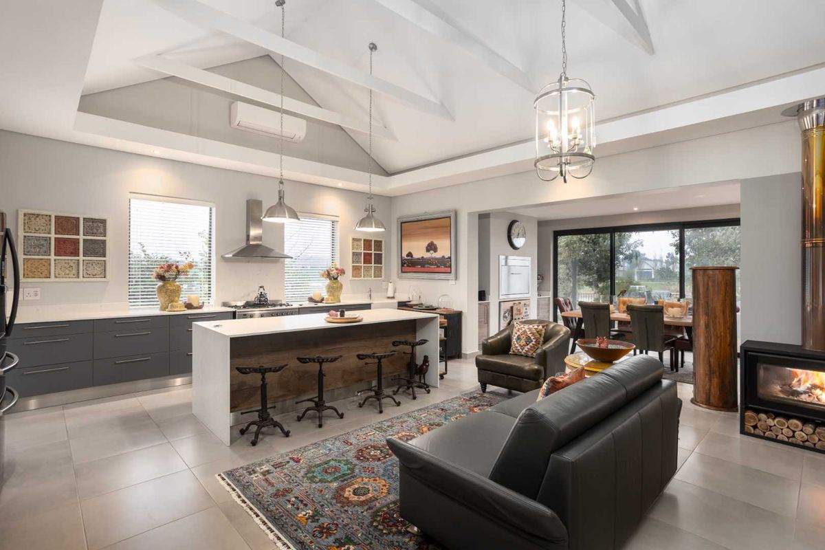 North-Facing Home with Lake and Mountain Views in the Acres at Pearl Valley Golf & Country Estate - Photo 3