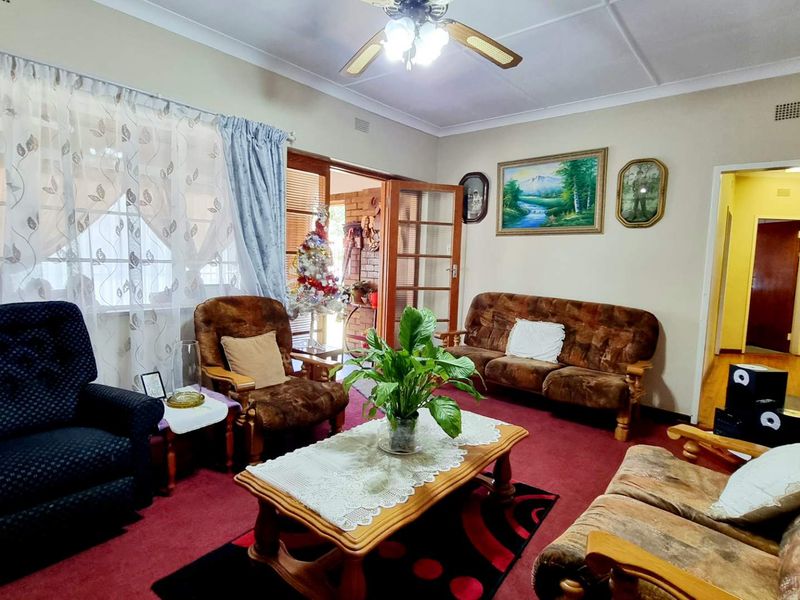 3 Bedroom House for sale in Alberton North - Photo 4