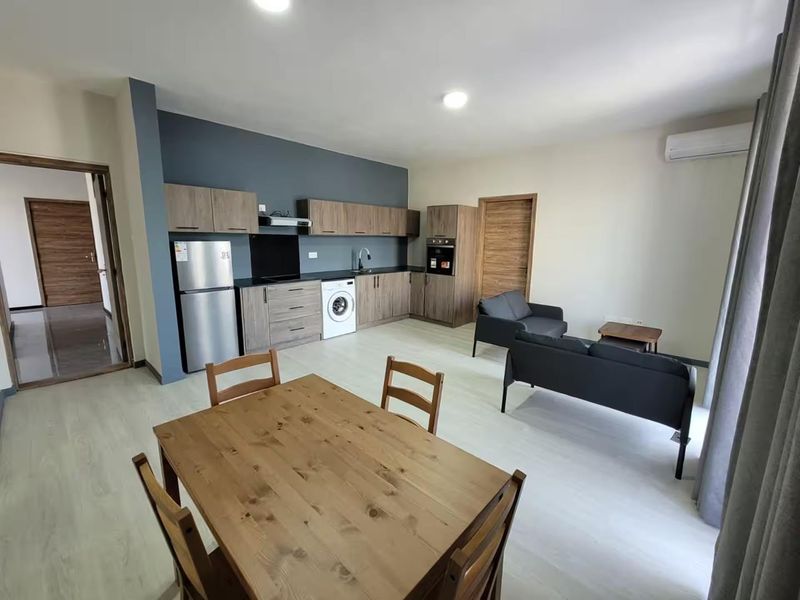 RS 8,3m | Turnkey Investment – Brand-New 2-Bedroom in Flic en Flac - Photo 2