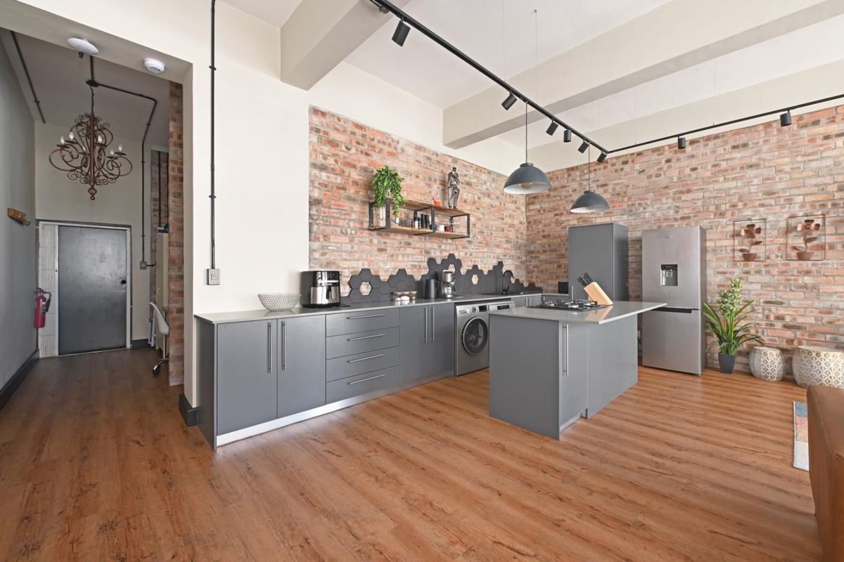 Spacious 86sqm Designer Turn key Airbnb investment - Photo 2