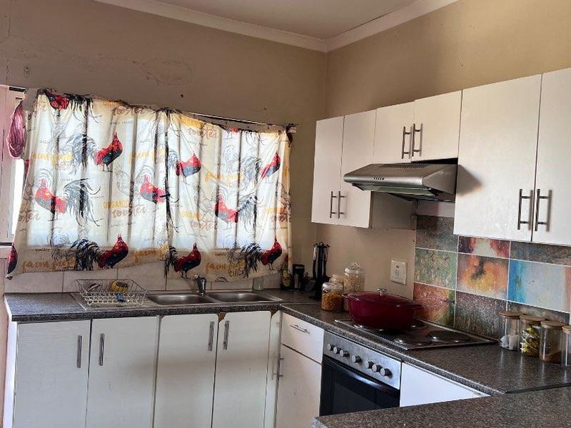 2-Bed Apartment in Havana — Just Reduced to N$550,000 (All Costs Included). - Photo 2