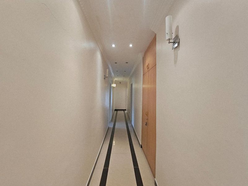 LOCATION LOCATION LOCATION Prime School-Side Location Meets Luxury Living - Photo 4