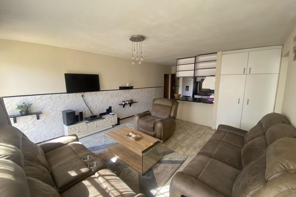 Make Yourself At Home! - Photo 2