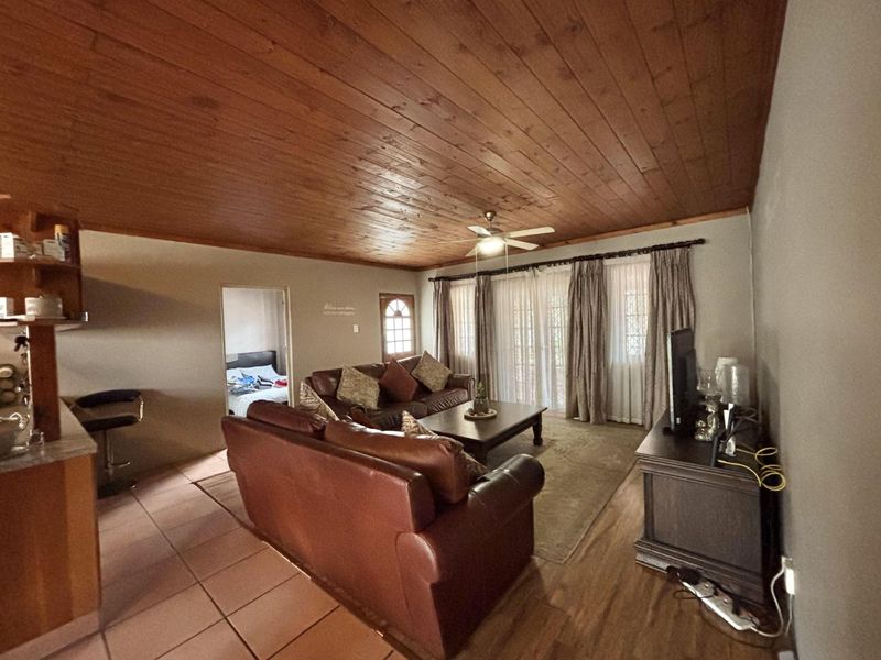 Spacious Family Living in a Convenient Scottsville Location - Photo 6