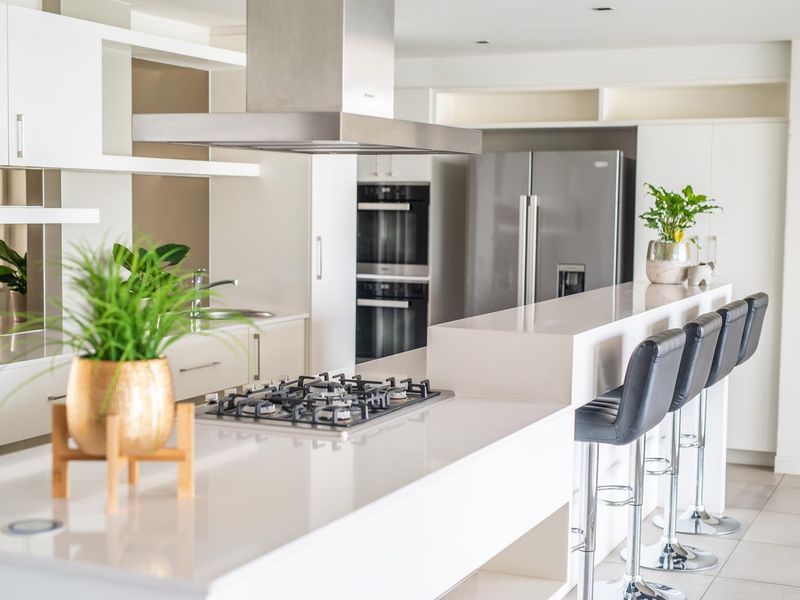 Ultimate Luxury Apartment for Sale in Ebotse Golf & Country Estate, Rynfield - Photo 2