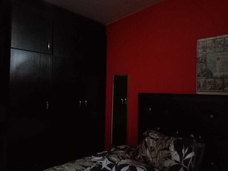 Neat and Move-In-Ready! Prime Durban Central Apartment! Well-maintained building - Close to amenities, including shops, restaurants, and public transport! - Photo 9