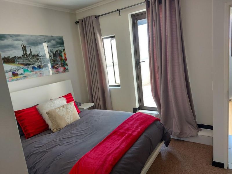 1 BEDROOM LOFT APARTMENT FOR SALE IN LONE HILL - Photo 3