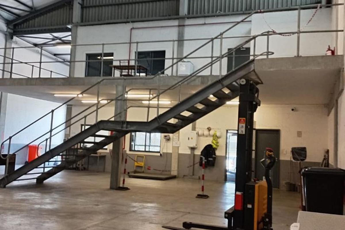 440 Secure Warehouse To Let | CTX Business Park | Airport Industria, Cape Town - Photo 5