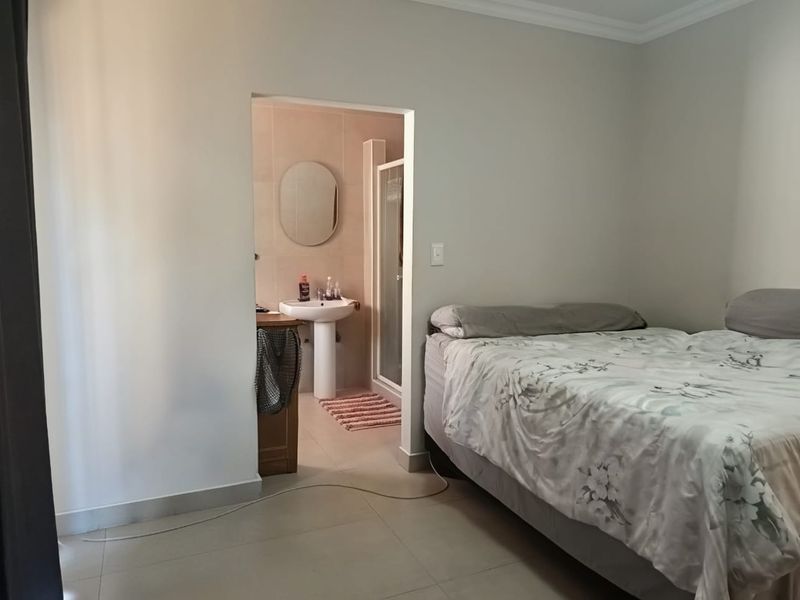 FOR SALE - PRIME BLOCK OF FLATS INVESTMENT OPPORTUNITY IN ,TSUMEB, NAMIBIA - Photo 8