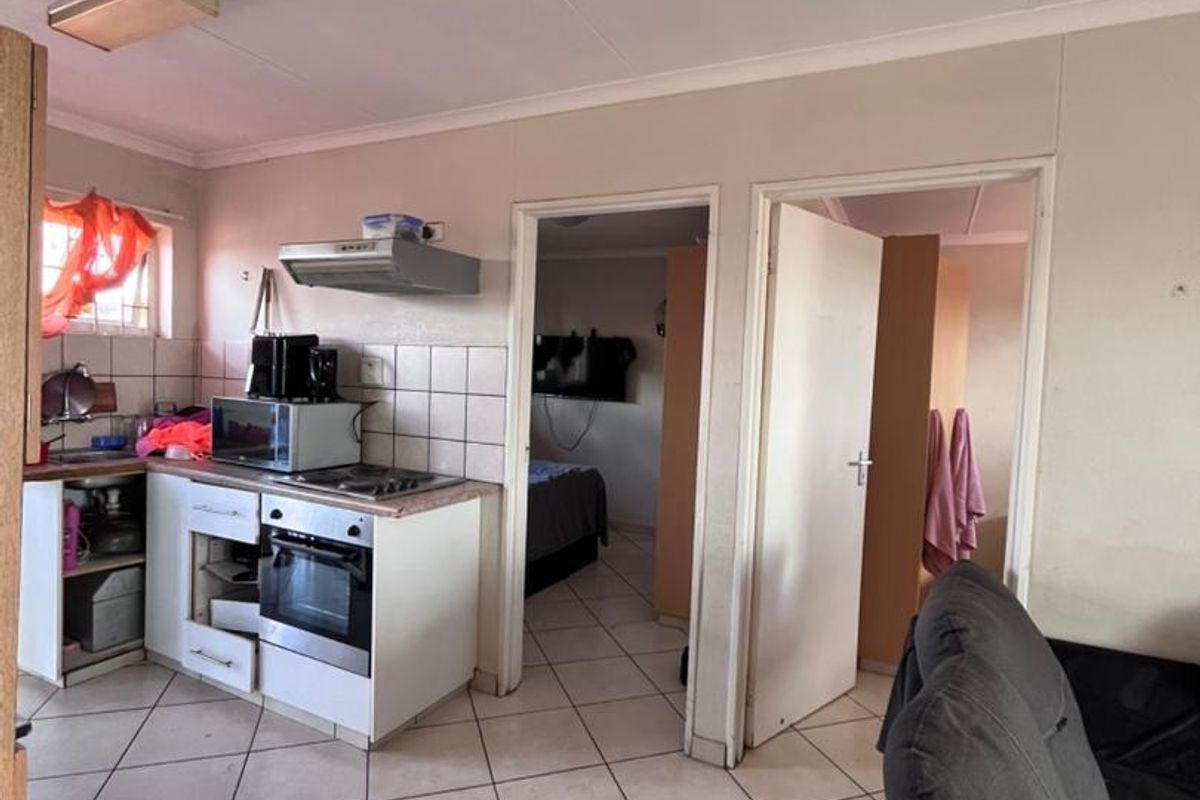 Apartment for sale in Otjomuise/ Bacardi court - Photo 3