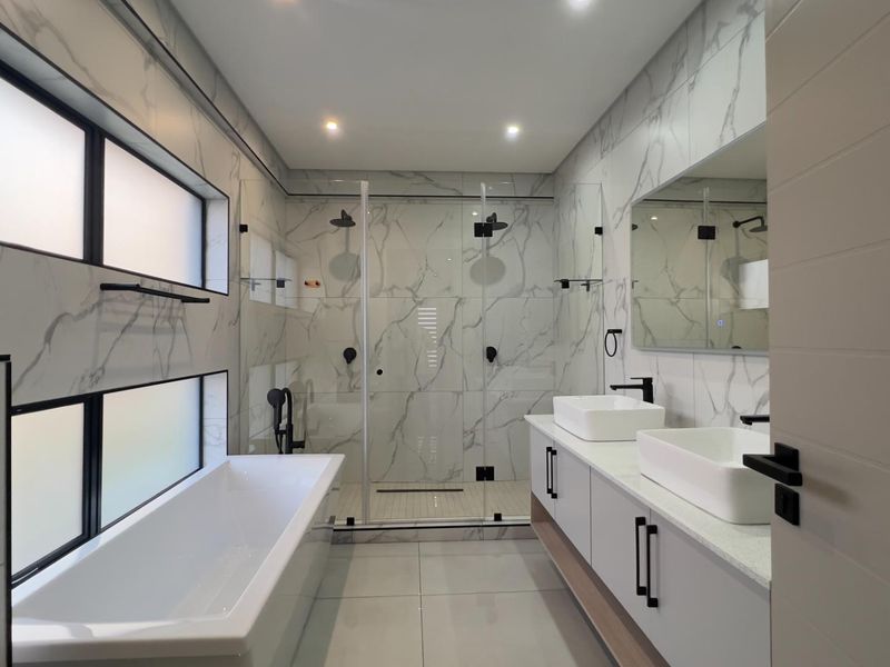 Bright, Modern & Beautifully Designed for Family Living - Photo 3