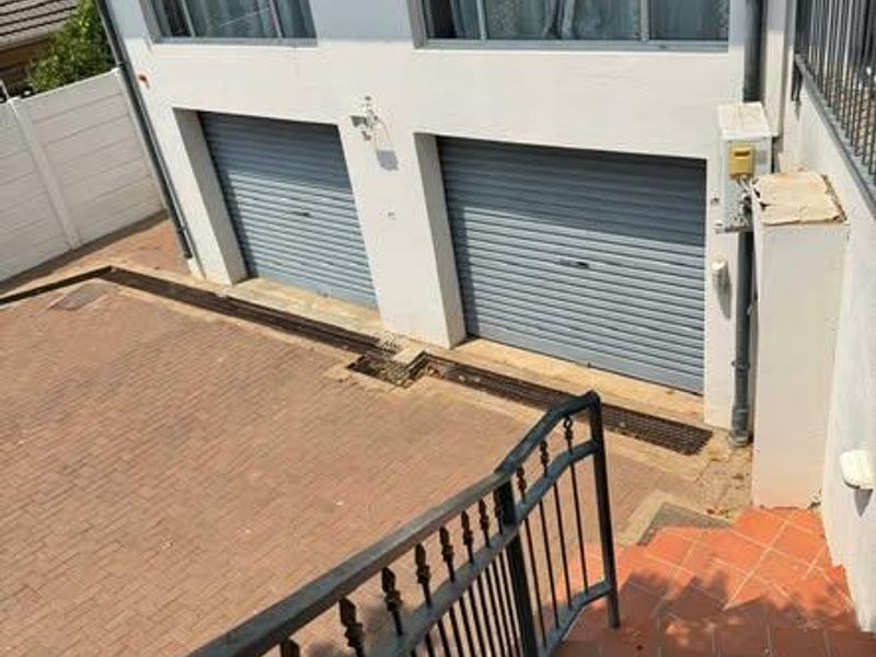 Family House for sale - Photo 2