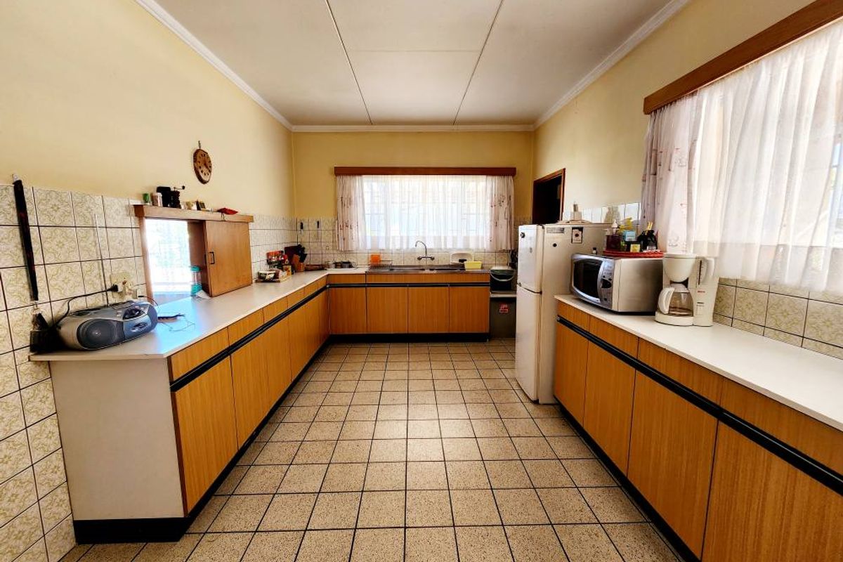 Old Pionierspark SUPER NEAT Home with Flat - Photo 5