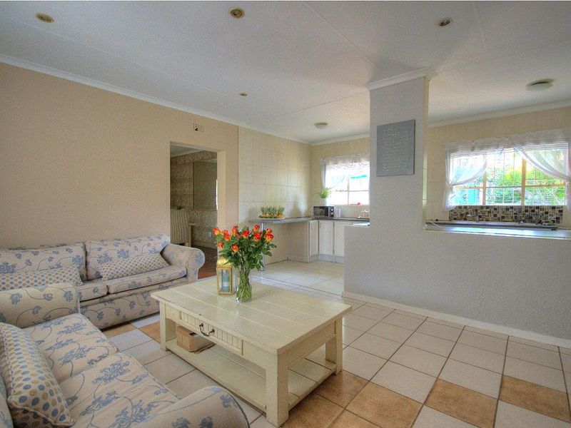 Clean, neat and ready for you! - Photo 8