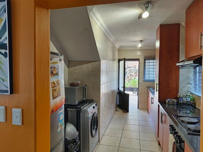 3 bedroom townhouse for sale in Silverton Ridge - Photo 7