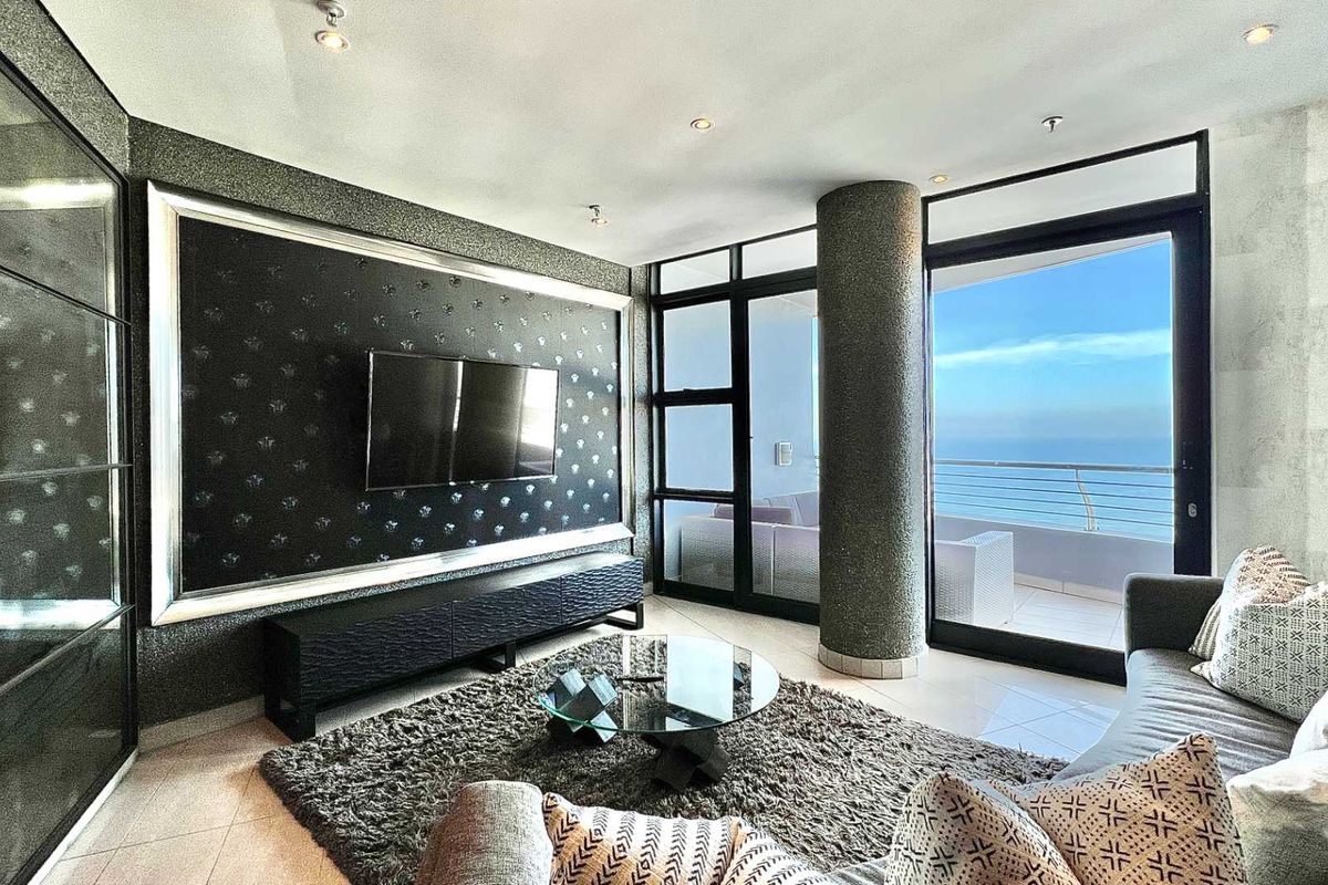 2 BEDROOM | 2 BATHROOM APARTMENT - Photo 3