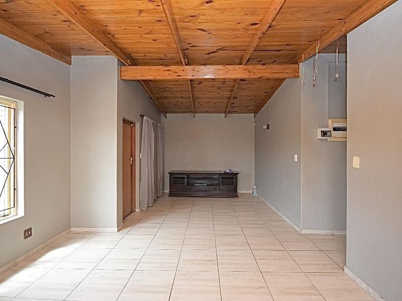 Spacious newly renovated house - Photo 6