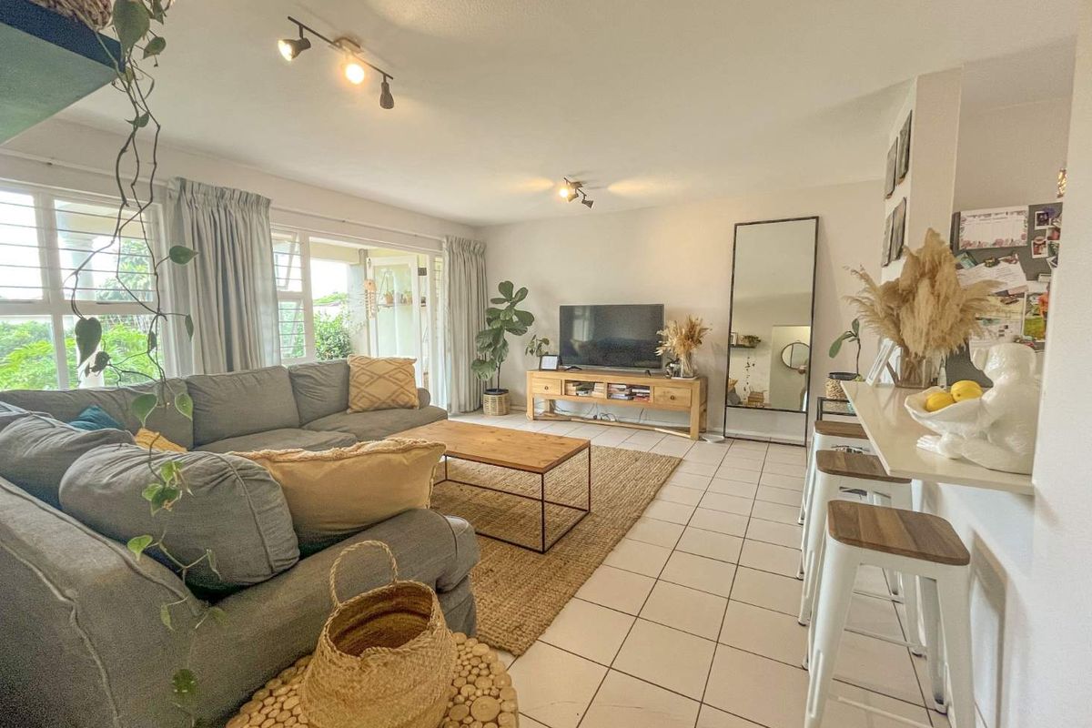 Immaculate garden Townhouse in Sought After Sedgefield! - Photo 2