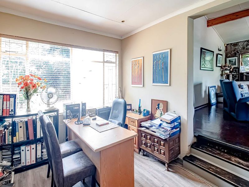 Charm and Possibility... - Photo 9