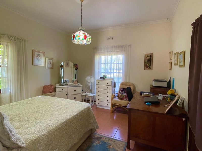 5 Bedroom 3 bathroom House in Durbanville Hills - Photo 7