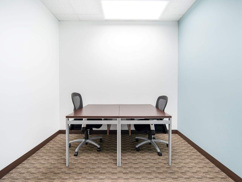 Private office space tailored to your business’ unique needs in Regus Paarl. - Photo 1