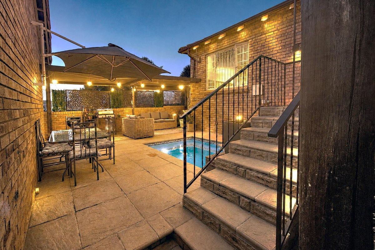 A Rare Gem in the Sought-After Caribbean Estates - Photo 2