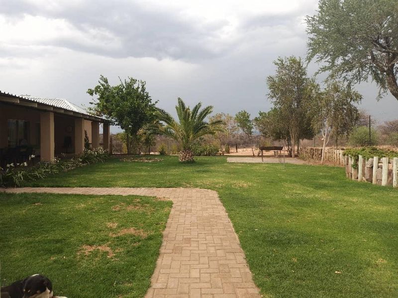 Buy a 5 hactres plot in Brakwater Offering a Spacious Family Estate with Two Additional Houses – that are well kept for N$ 5.5 million cost excluded - Photo 9