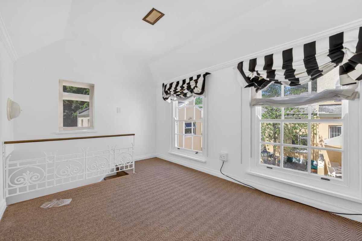 Own a Piece of History in Green Point's Most Beloved Complex! - Photo 3