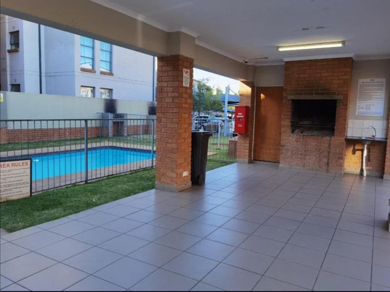 2 Bedroom Apartment - Photo 9