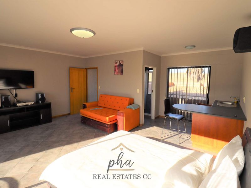 3 Bedroom Townhouse For Sale - Longbeach - Photo 6