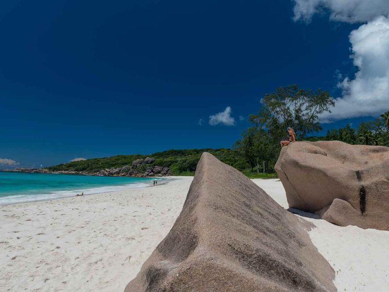 RARE & EXCEPTIONAL DEVELOPMENT OPPORTUNITY - LA DIGUE - Photo 10