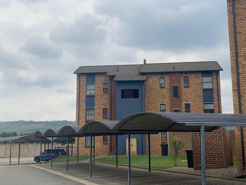 Secure Living: 2-Bedroom Apartment Close to Amenities - Photo 6