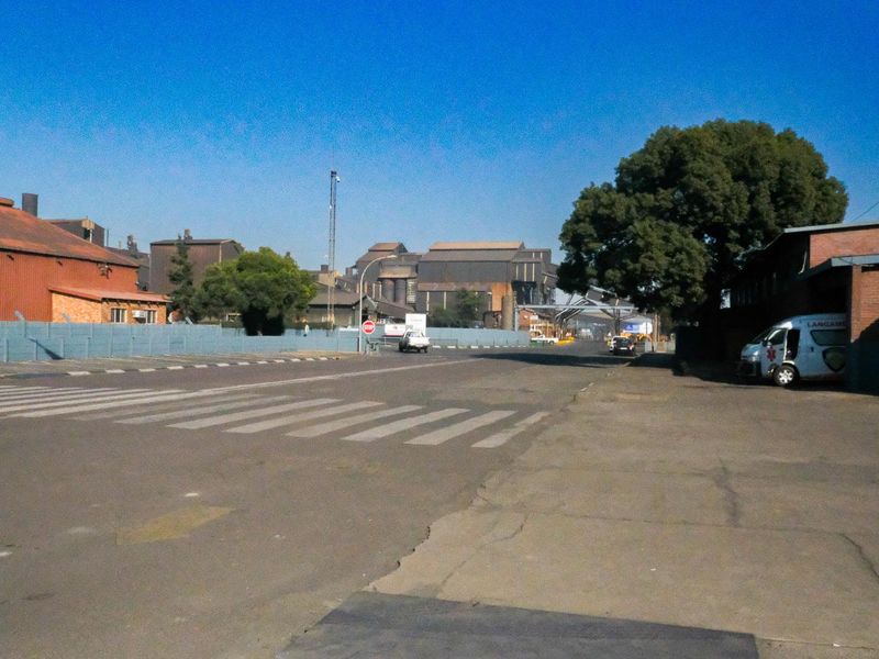 PRIME LOCATION - OFFICE BLOCK - HIGHVELD INDUSTRIAL PARK - Photo 2