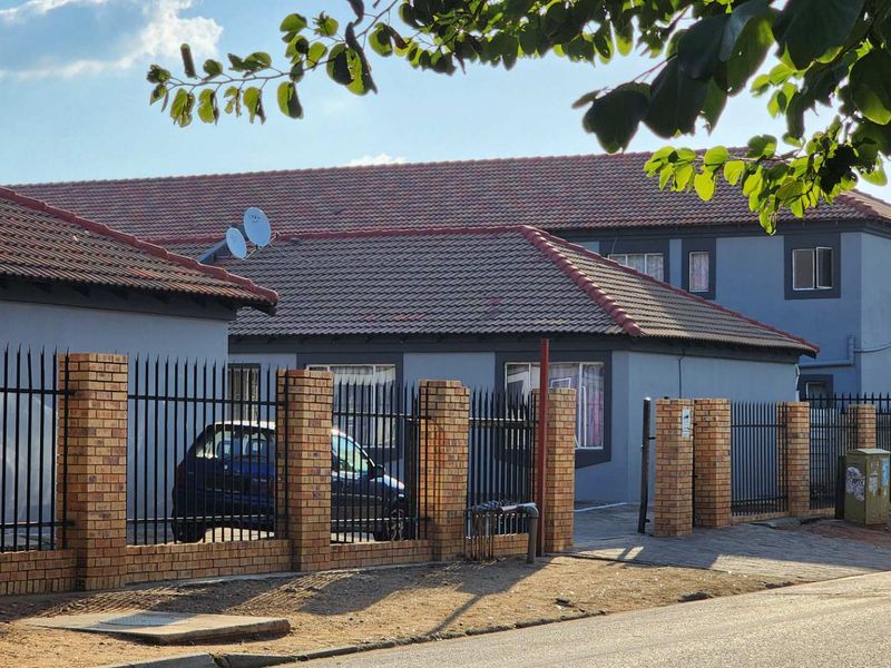 Cozy and Affordable Bachelor unit - Photo 10