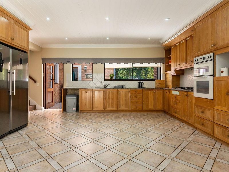 Country living at its very best in the heart of Constantia Valley. - Photo 8