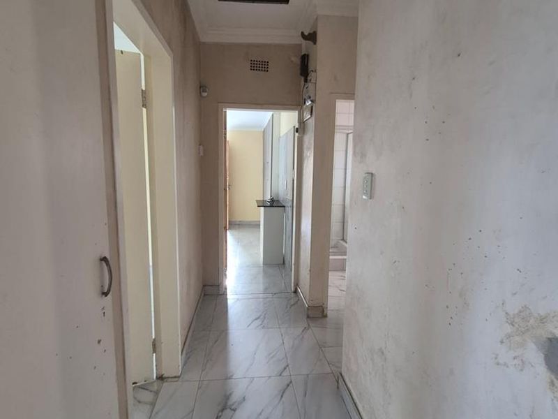 **Newly Renovated Room for Rent in Birchleigh - Available Now!** - Photo 8