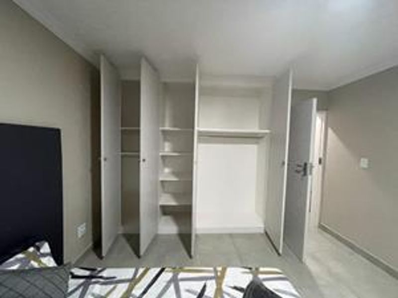 INVESTMENT - 2.5 Bedroom Apartment for Sale in Villieria - Photo 4