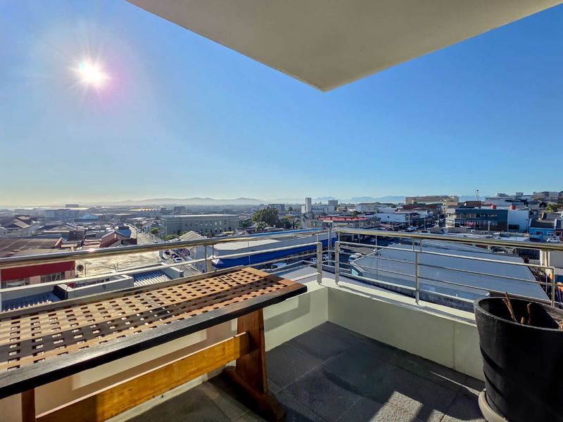 Woodstock's Finest: Contemporary Two-Bedroom Apartment with Urban Charm - AirBnB Friendly - Photo 1