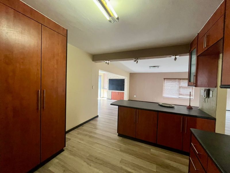 Beach Home - Photo 5