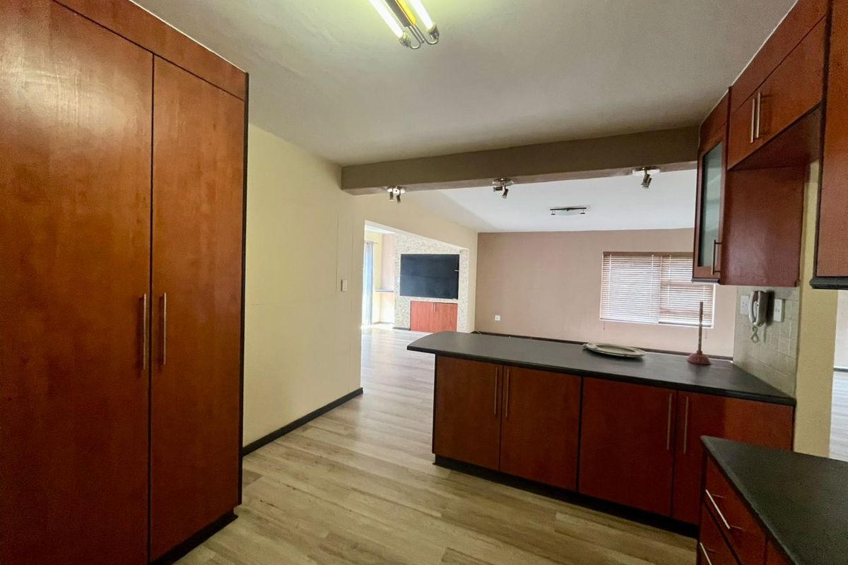 Beach Home - Photo 5