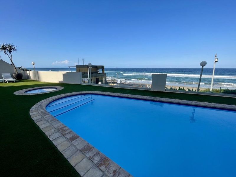 Hendra - Fully Furnished Beachfront Apartment with Stunning Sea Views - Photo 2