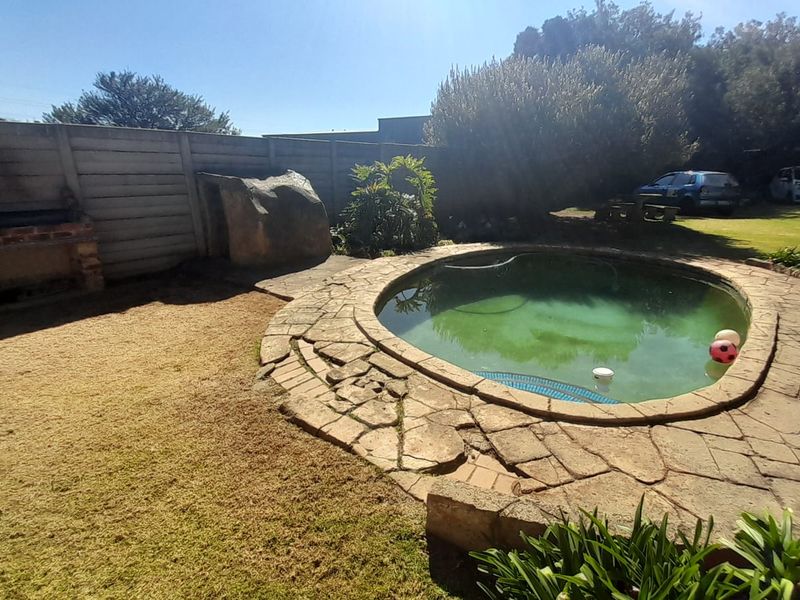 Lovely family home in Rhodesfield - Photo 6