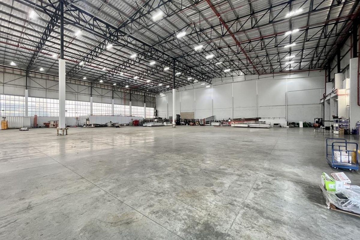 Hendra - High-Capacity Storage & Distribution Facility | Prime Cornubia - Photo 4